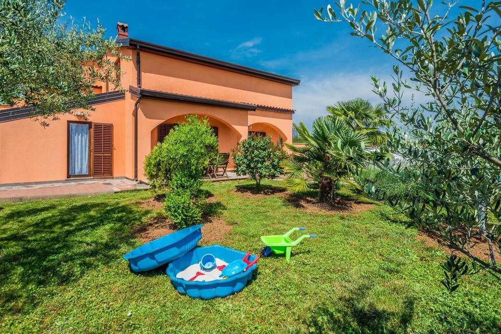 Apartment Oliva With Swimming Pool Porec Luaran gambar